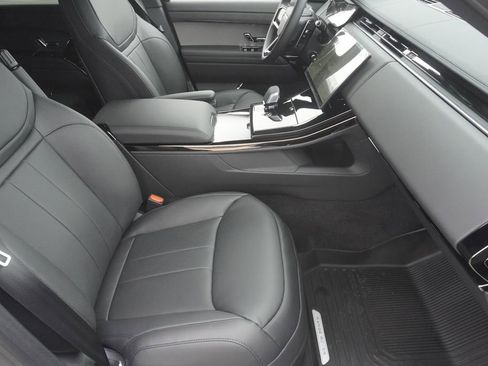 New 2026 Land Rover Range Rover Sport Dynamic SE AWD/4WD image 23