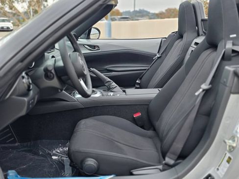 New 2026 MAZDA MX-5 Miata Club w/ Interior Package RWD image 12