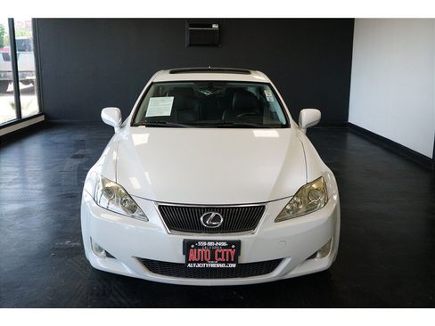 Used 2007 Lexus IS 250 RWD image 2