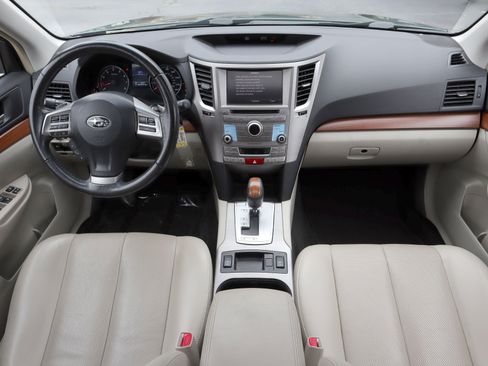 Used 2013 Subaru Outback 2.5i Limited image 6