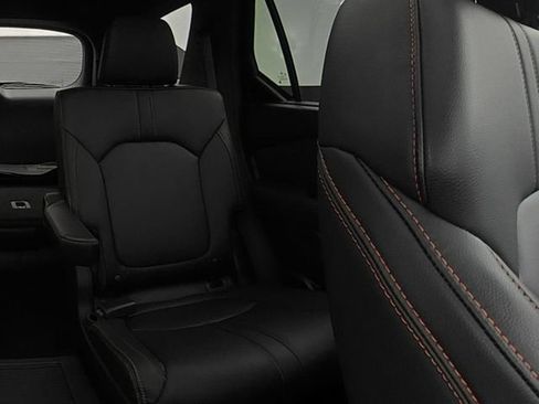 Used 2025 Honda Pilot TrailSport image 30