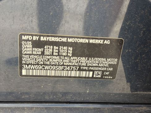 Used 2025 BMW 330i Sedan w/ Convenience Package RWD image 19