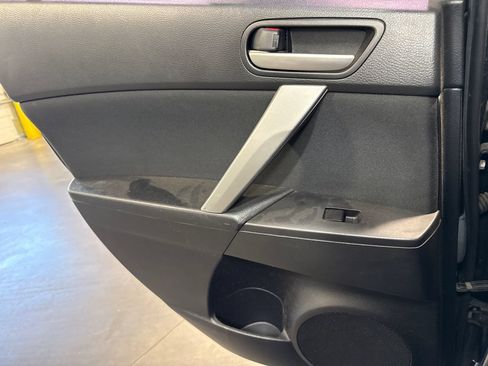 Used 2011 MAZDA MAZDA3 s Sport FWD image 10