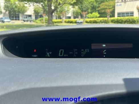 Used 2015 Toyota Prius Persona Series FWD image 10