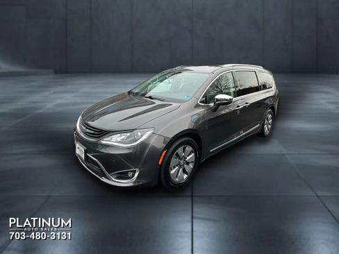 Used 2018 Chrysler Pacifica Limited w/ Advanced Safetytec Group image 5