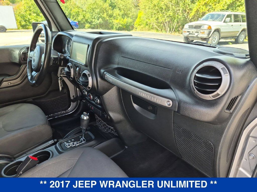 Used 2017 Jeep Wrangler Unlimited Sport w/ Quick Order Package 24S AWD/4WD image 28