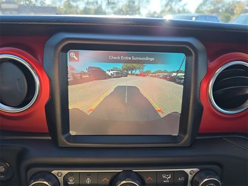 Used 2023 Jeep Gladiator Rubicon w/ LED Lighting Group image 26