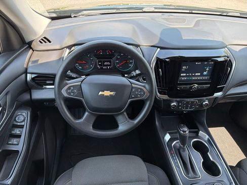 Used 2019 Chevrolet Traverse LS AWD/4WD image 19