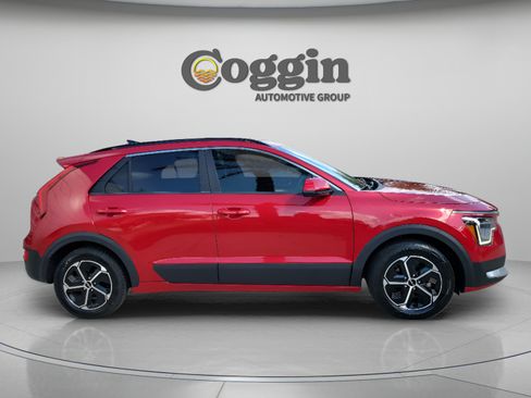 Used 2024 Kia Niro LX FWD image 4