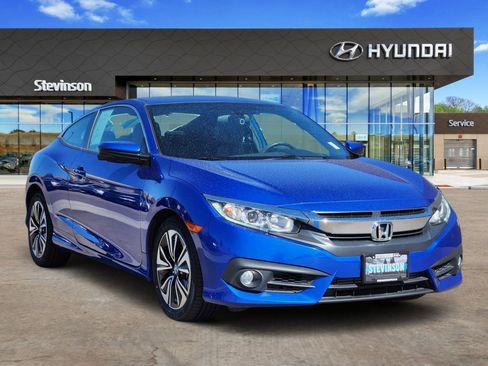 Used 2017 Honda Civic EX-T image 5