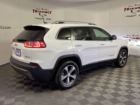 Used 2019 Jeep Cherokee Limited image 3