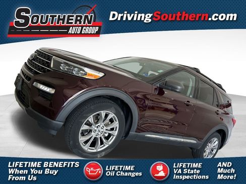 Used 2022 Ford Explorer XLT w/ Equipment Group 202A AWD/4WD image 1