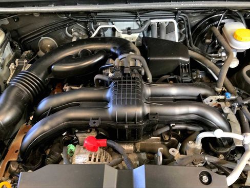 Used 2017 Subaru Crosstrek 2.0i Premium image 29