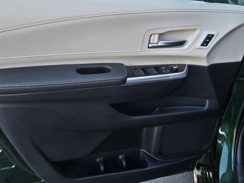 Certified 2026 Toyota Sienna Platinum AWD/4WD image 9