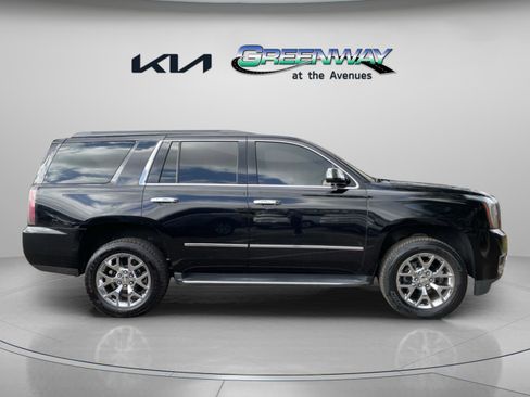 Used 2019 GMC Yukon SLT image 5