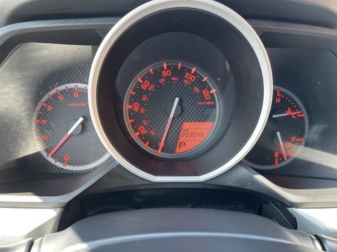 Used 2011 Toyota 4Runner SR5 AWD/4WD image 17