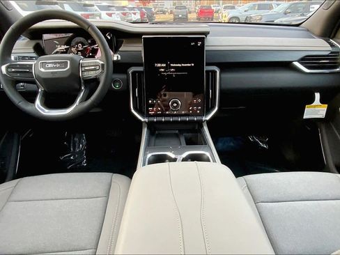 New 2026 GMC Acadia Elevation FWD image 5