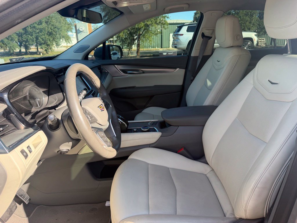 Used 2024 Cadillac XT5 Premium Luxury w/ LPO, Floor Liner Package FWD image 13
