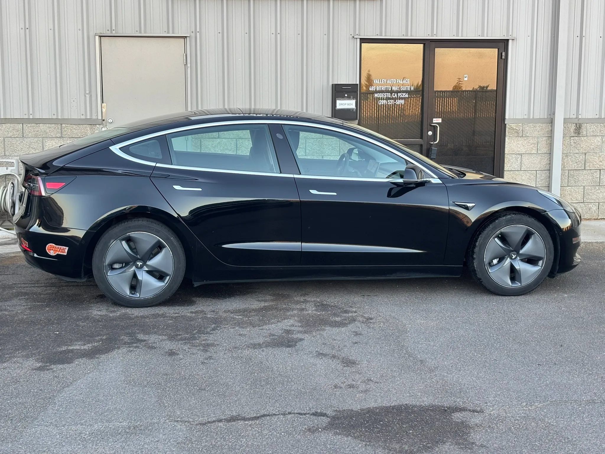 Used 2019 Tesla Model 3 Long Range AWD/4WD image 3