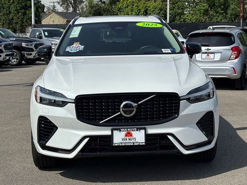 Used 2025 Volvo XC60 T8 Ultra w/ Protection Package Premier AWD/4WD image 7