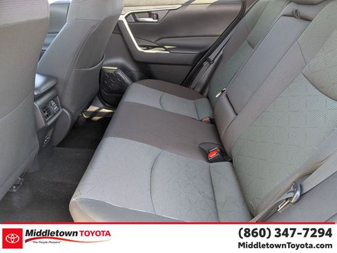 Used 2025 Toyota RAV4 XLE image 34