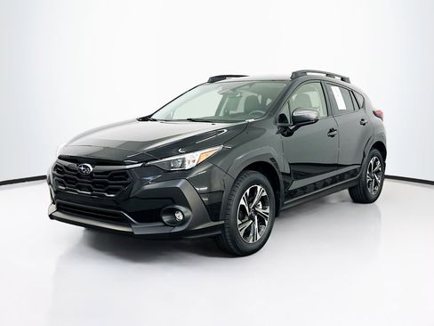 Used 2024 Subaru Crosstrek 2.0i Premium AWD/4WD image 3
