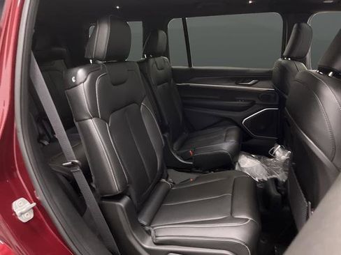 New 2025 Jeep Grand Cherokee L Limited w/ Black Appearance Package image 32