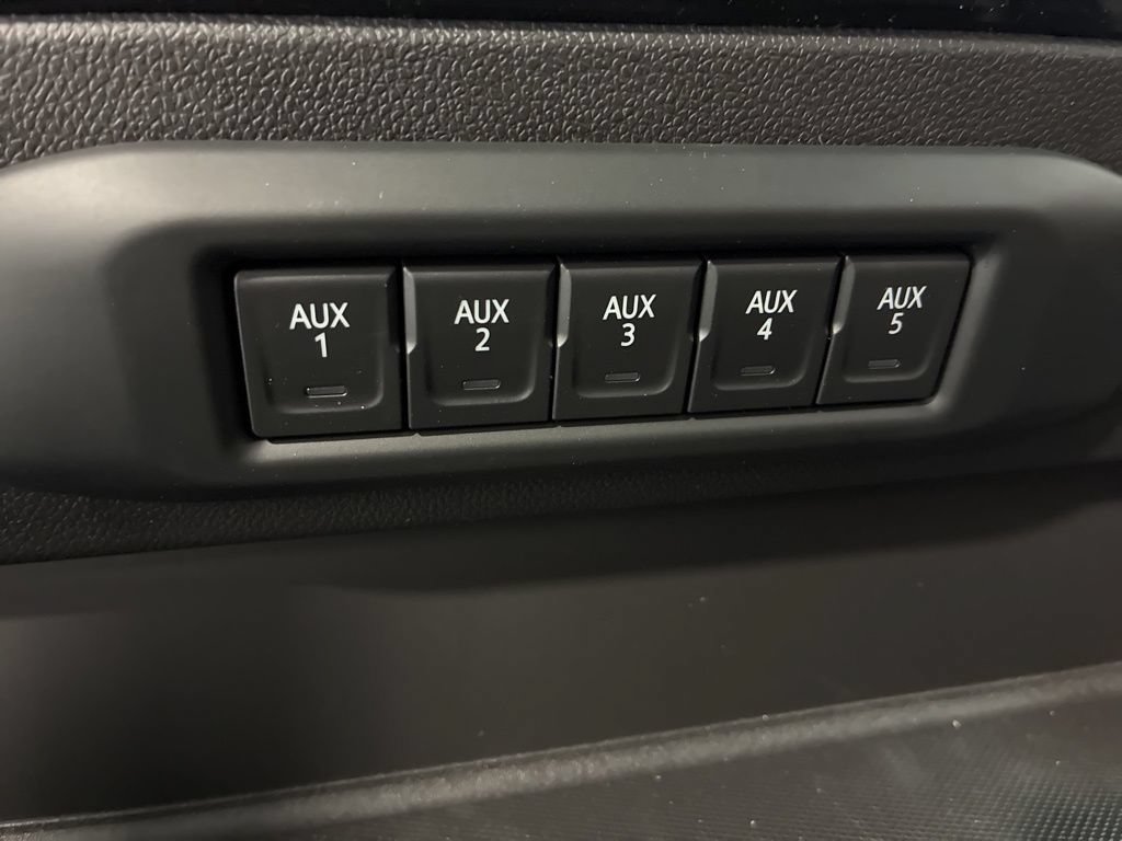 New 2026 Chevrolet Silverado 2500 High Country w/ High Country Premium Package AWD/4WD image 37