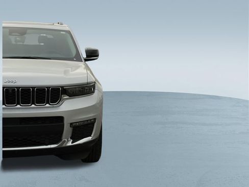 Used 2023 Jeep Grand Cherokee L Limited w/ Luxury Tech Group II AWD/4WD image 47