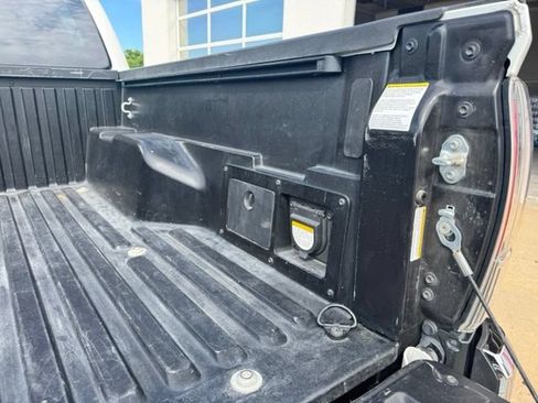 Used 2023 Toyota Tacoma TRD Off-Road RWD image 17