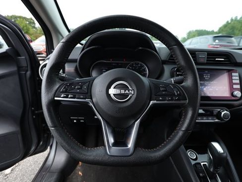Used 2024 Nissan Versa SR FWD image 6