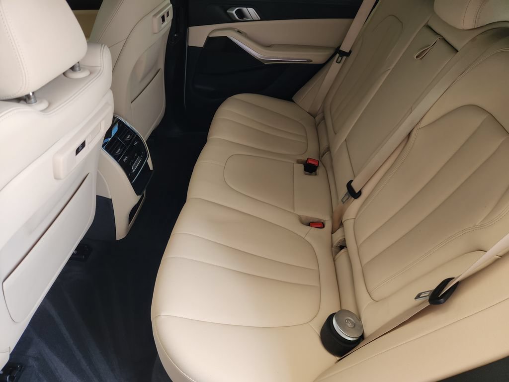 Used 2019 BMW X5 xDrive40i w/ Premium Package 2 AWD/4WD image 30