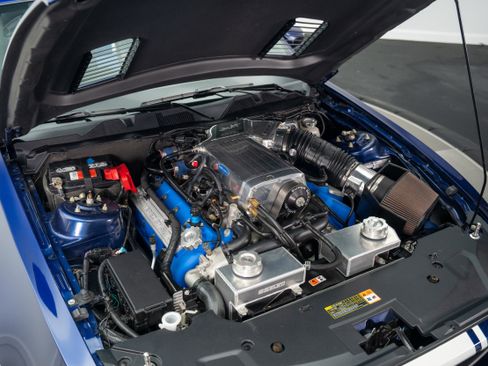 Used 2012 Ford Mustang Shelby GT500 w/ Electronics Pkg RWD image 40