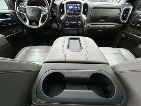 Used 2020 Chevrolet Silverado 1500 RST image 11