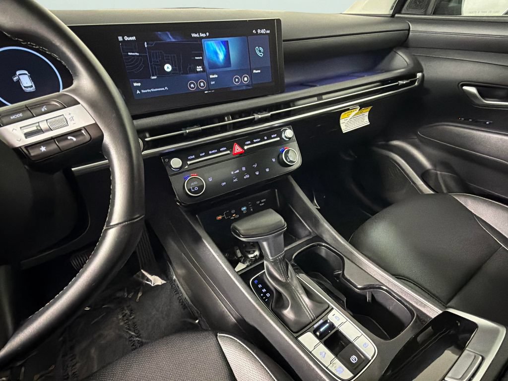 Used 2025 Hyundai Tucson SEL FWD image 19