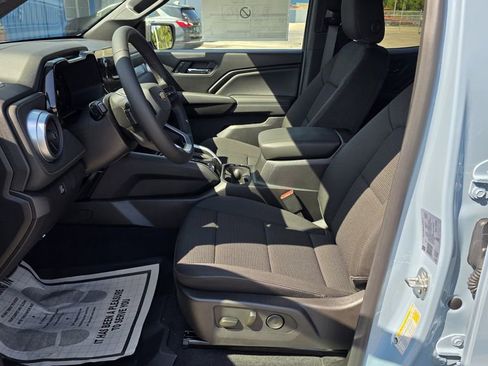 New 2025 Chevrolet Colorado LT RWD image 14