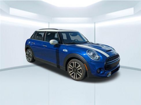Used 2020 MINI Cooper S FWD image 3