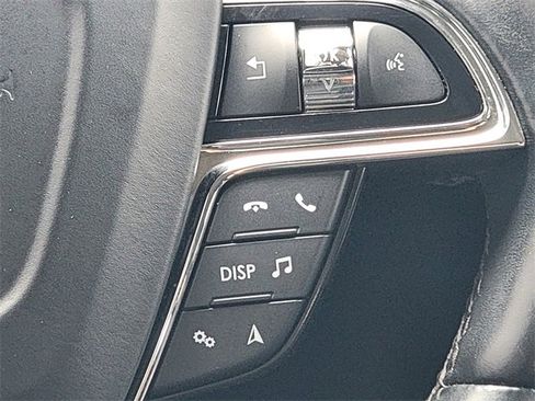 Certified 2022 Lincoln Nautilus Reserve image 34