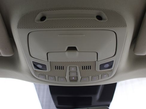 Used 2019 Lincoln Navigator Reserve image 18