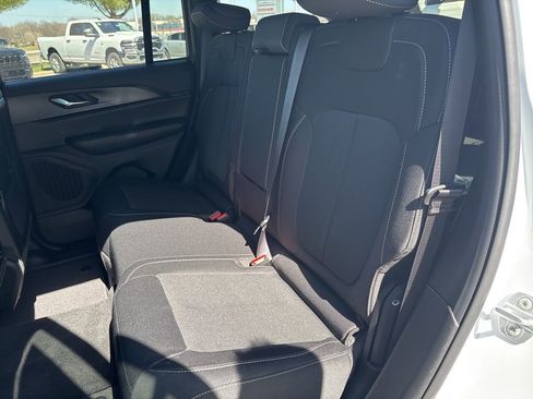 New 2026 Jeep Grand Cherokee Laredo AWD/4WD image 38
