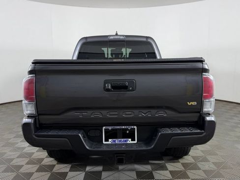 Used 2021 Toyota Tacoma TRD Sport AWD/4WD image 6