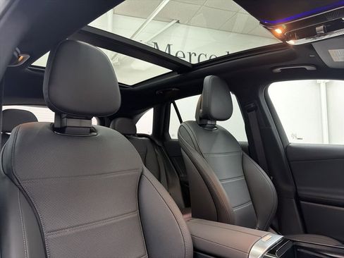 Used 2026 Mercedes-Benz GLC 300 image 29