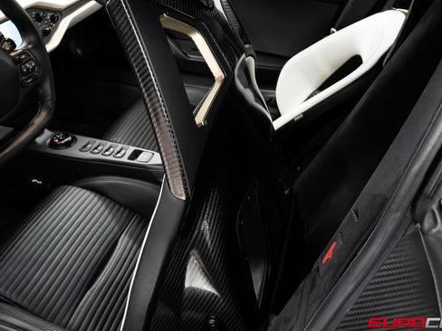 Used 2019 Ford GT RWD image 52