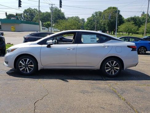 New 2025 Nissan Versa SV w/ Trunk Package image 3