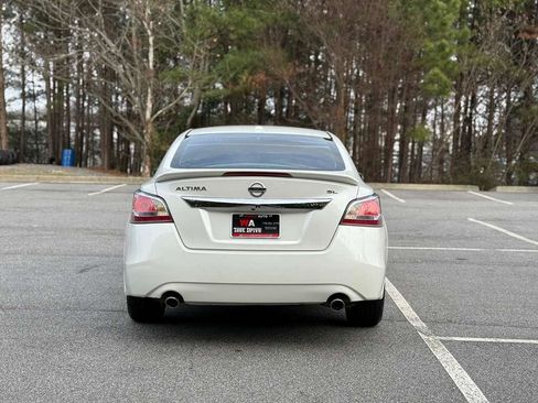 Used 2015 Nissan Altima 2.5 SL w/ Moonroof Package image 5