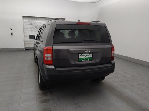 Used 2016 Jeep Patriot Sport w/ Power Value Group FWD image 6