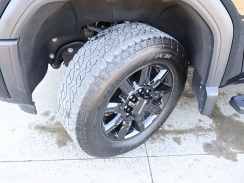 Used 2024 GMC Sierra 3500 AT4 w/ AT4 Preferred Package AWD/4WD image 51