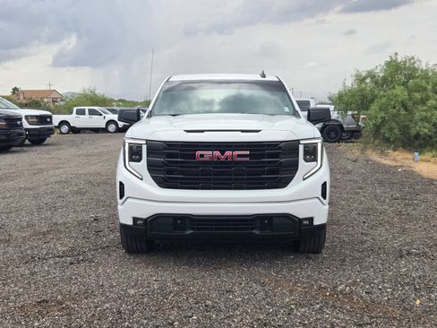 Used 2026 GMC Sierra 1500 Elevation AWD/4WD image 2