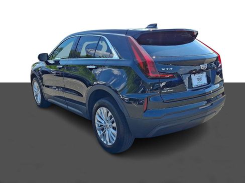 Used 2024 Cadillac XT4 Luxury w/ Cold Weather Package AWD/4WD image 4