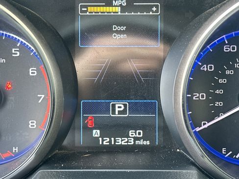 Used 2018 Subaru Outback 2.5i Limited image 22